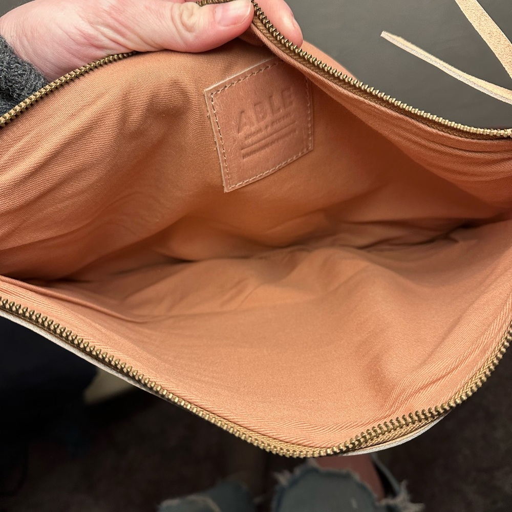 Able Dusty Pink Leather Pouch - Picture 11 of 15